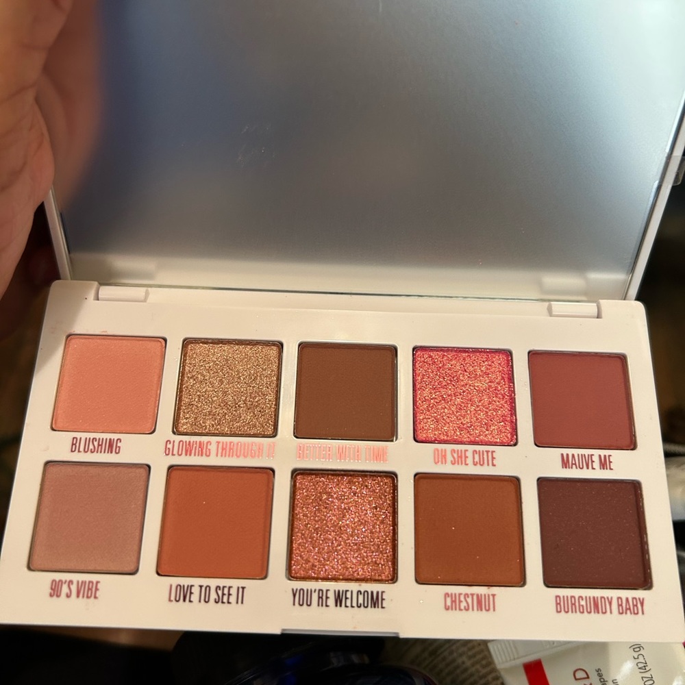 Kylie Jenner pressed powder palette